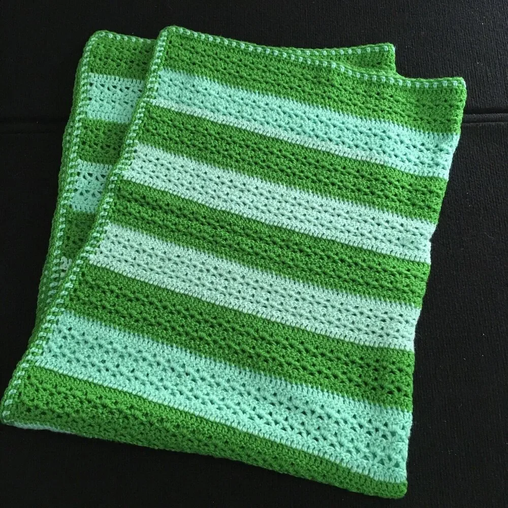 Handmade crocheted‎ Blanket Throw Green 46